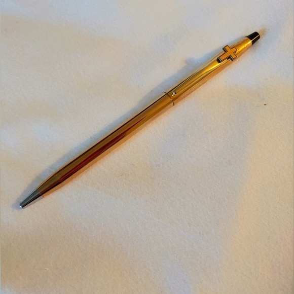 Cross 10kt. gold filled ballpoint pen with Crucifix on Cap and Bible Quote
