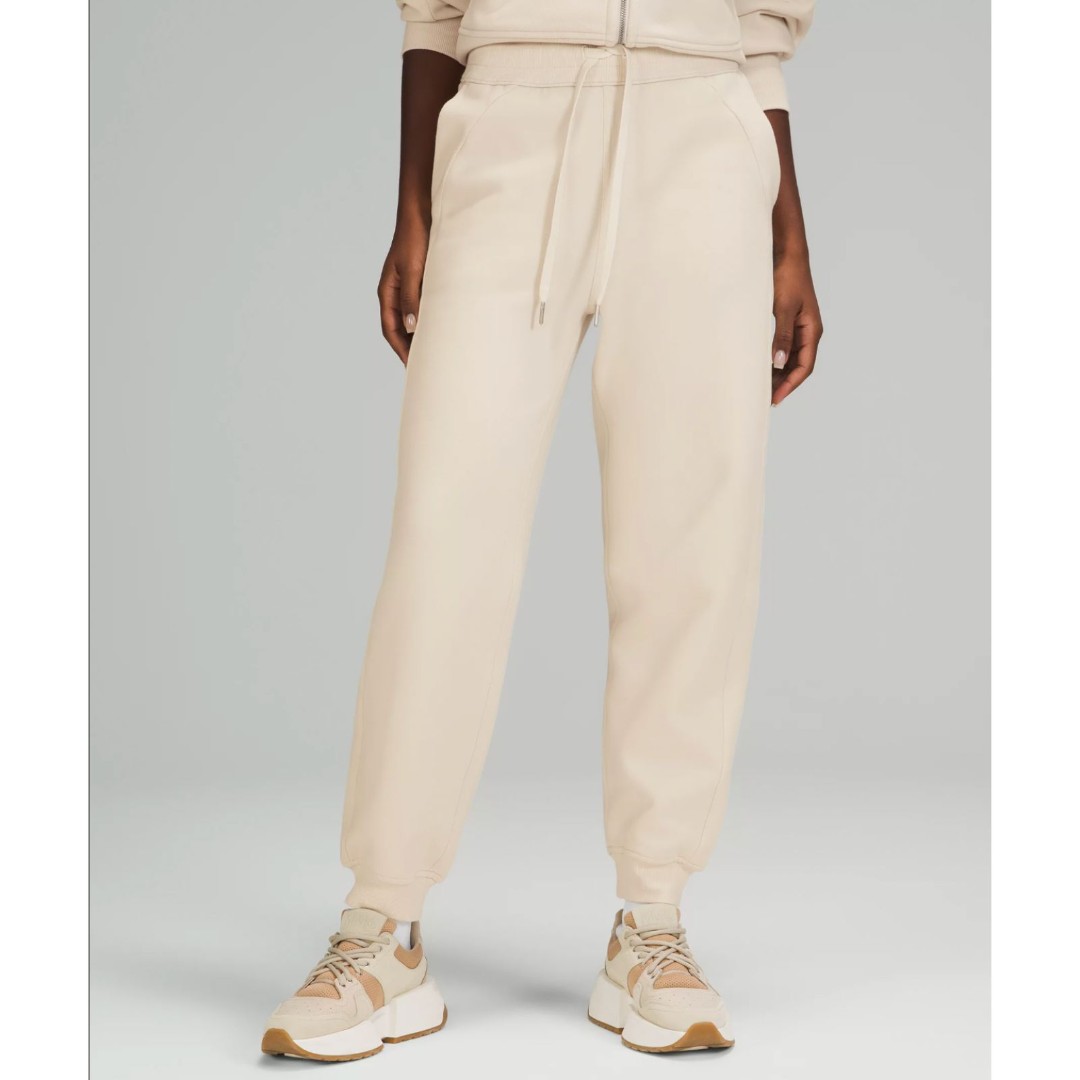 Lululemon Scuba Relaxed High-Rise Jogger in White Opal