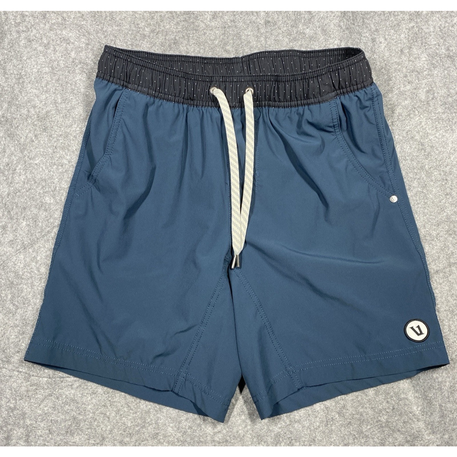 Vuori Boardshorts Mens Small? Navy Black Polka Dot Swim Trunks Cut Out Lining