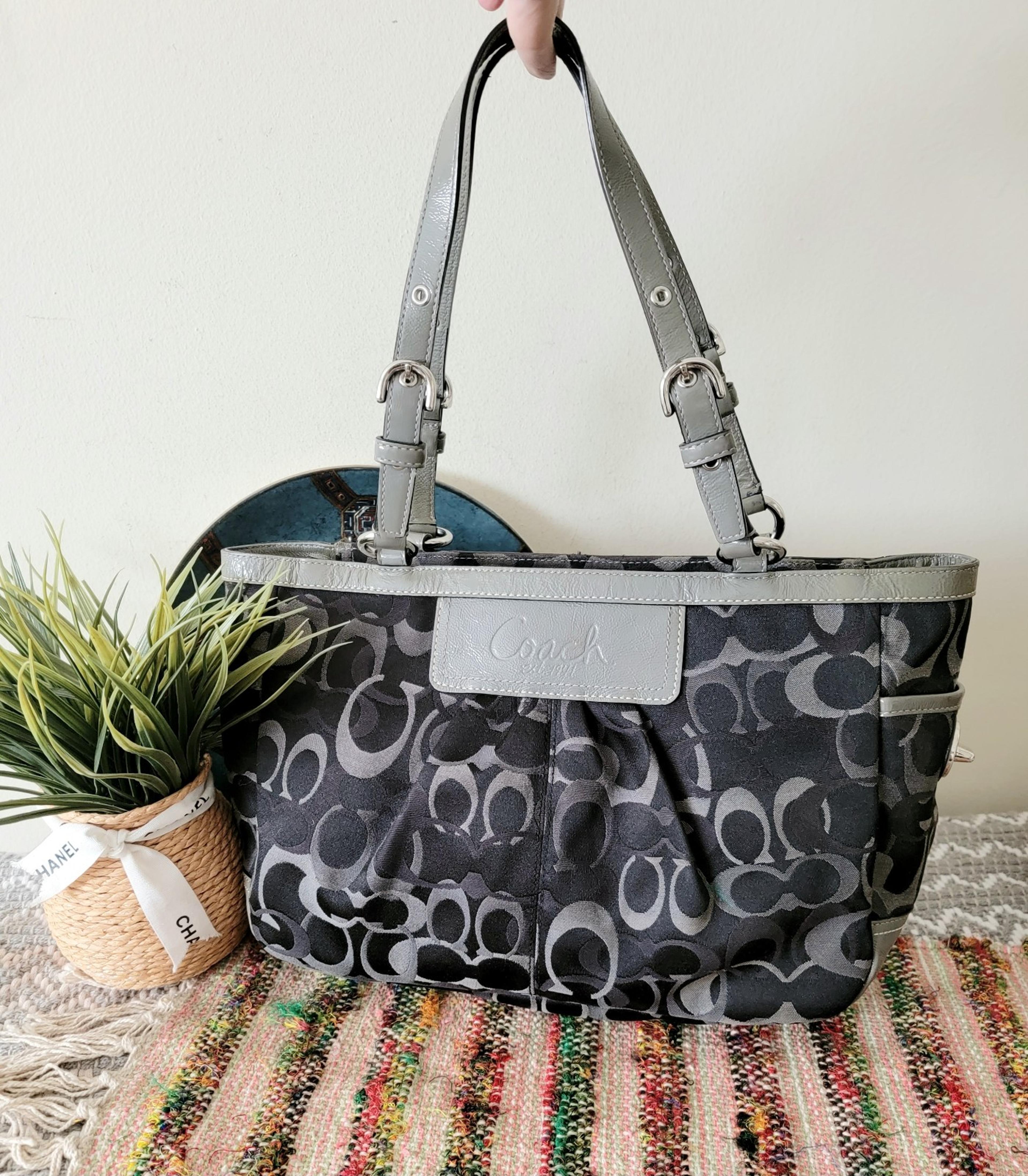 Coach gray shoulder bag Clearance