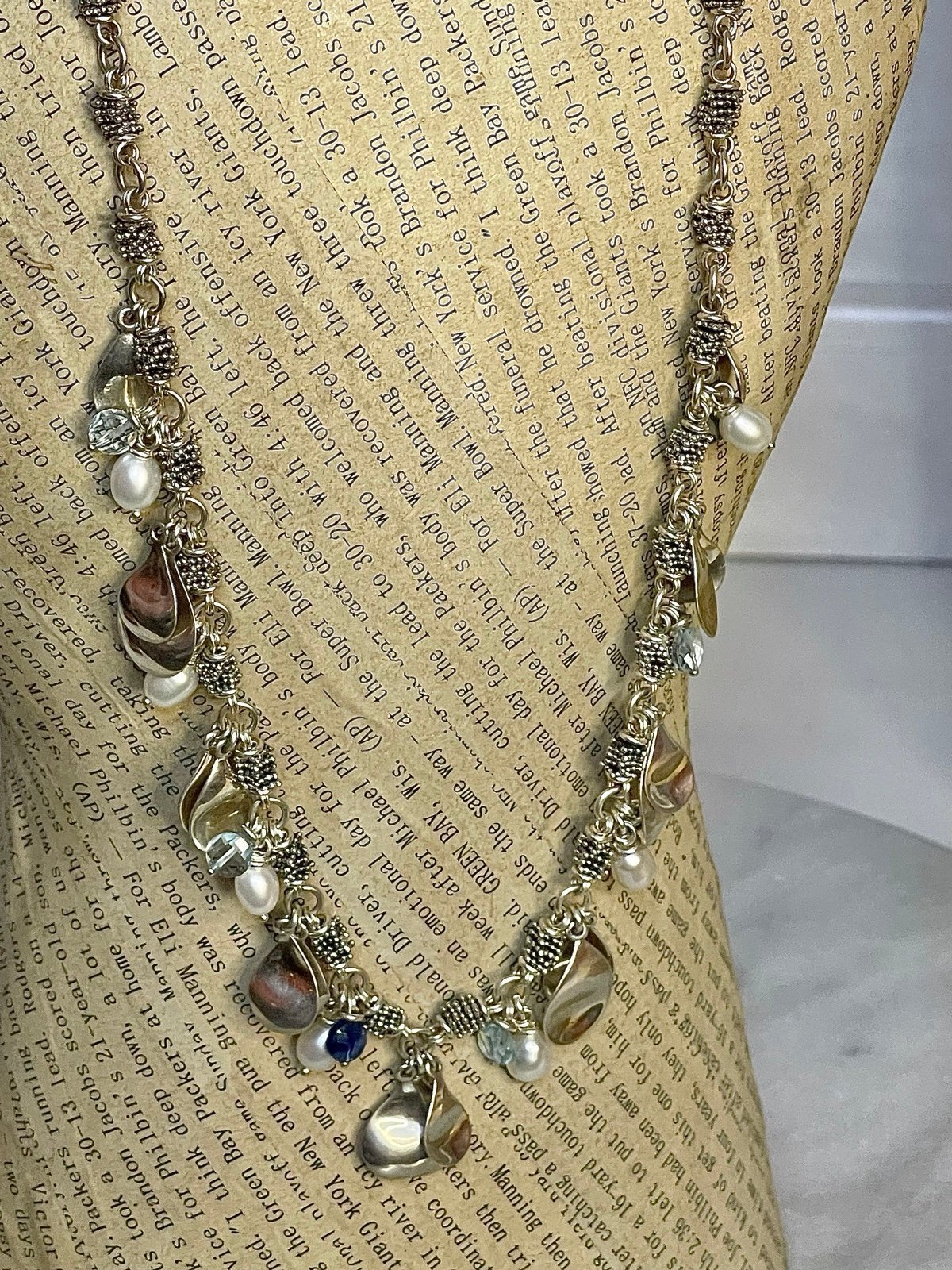 MICHAEL DAWKINS Sterling Silver Petals Pearl Blue Topaz CharmToggle Necklace 20”