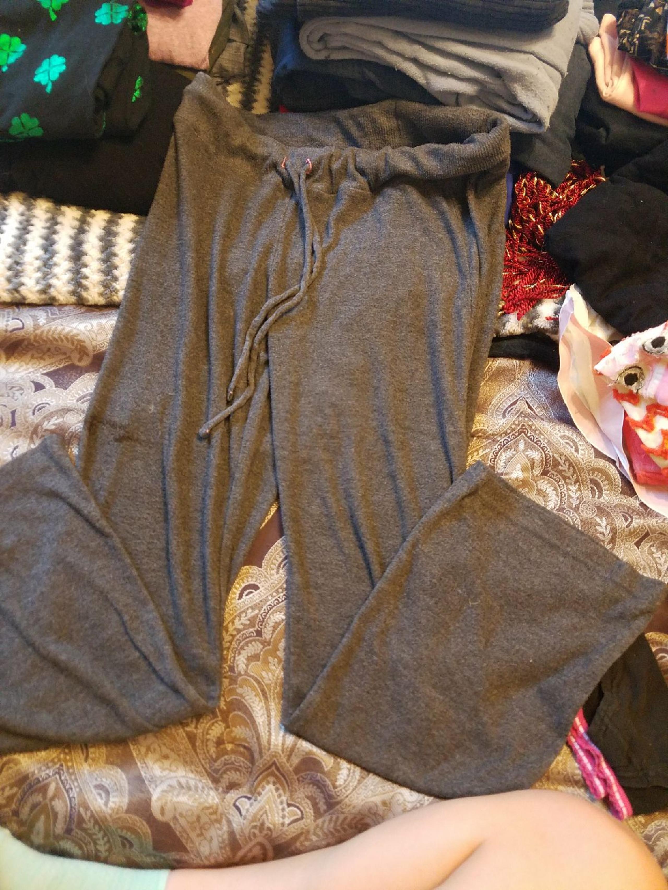 grey sweatpants