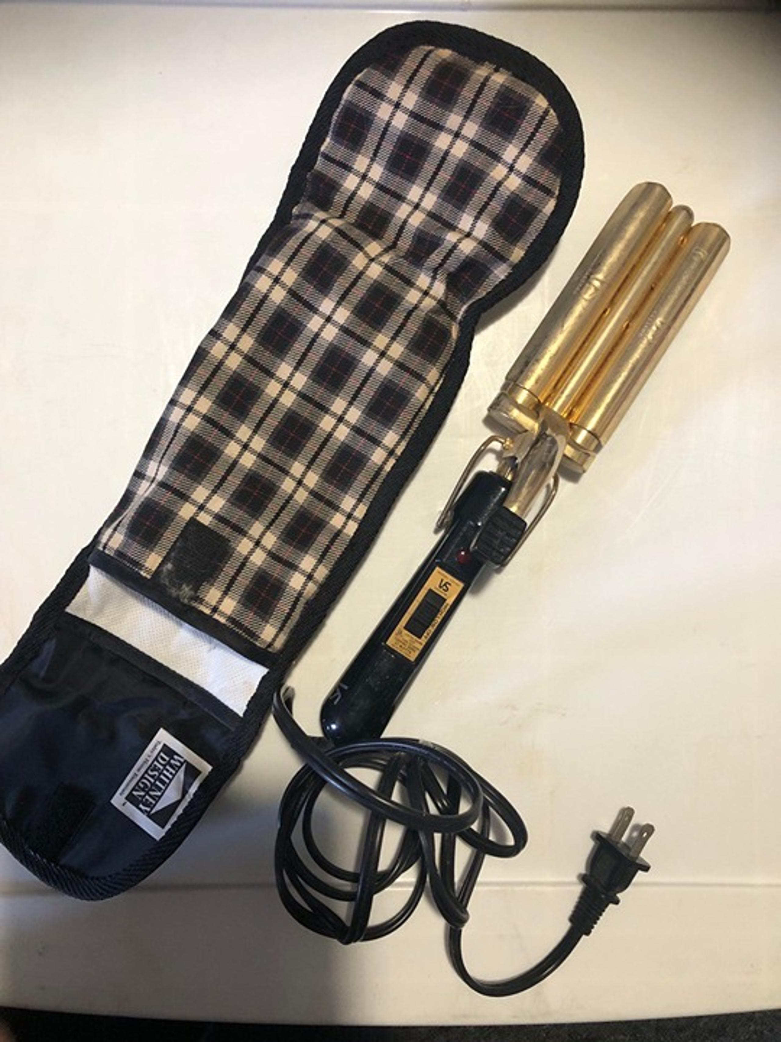 Hair styling  tool  from Vidal Sassoon.