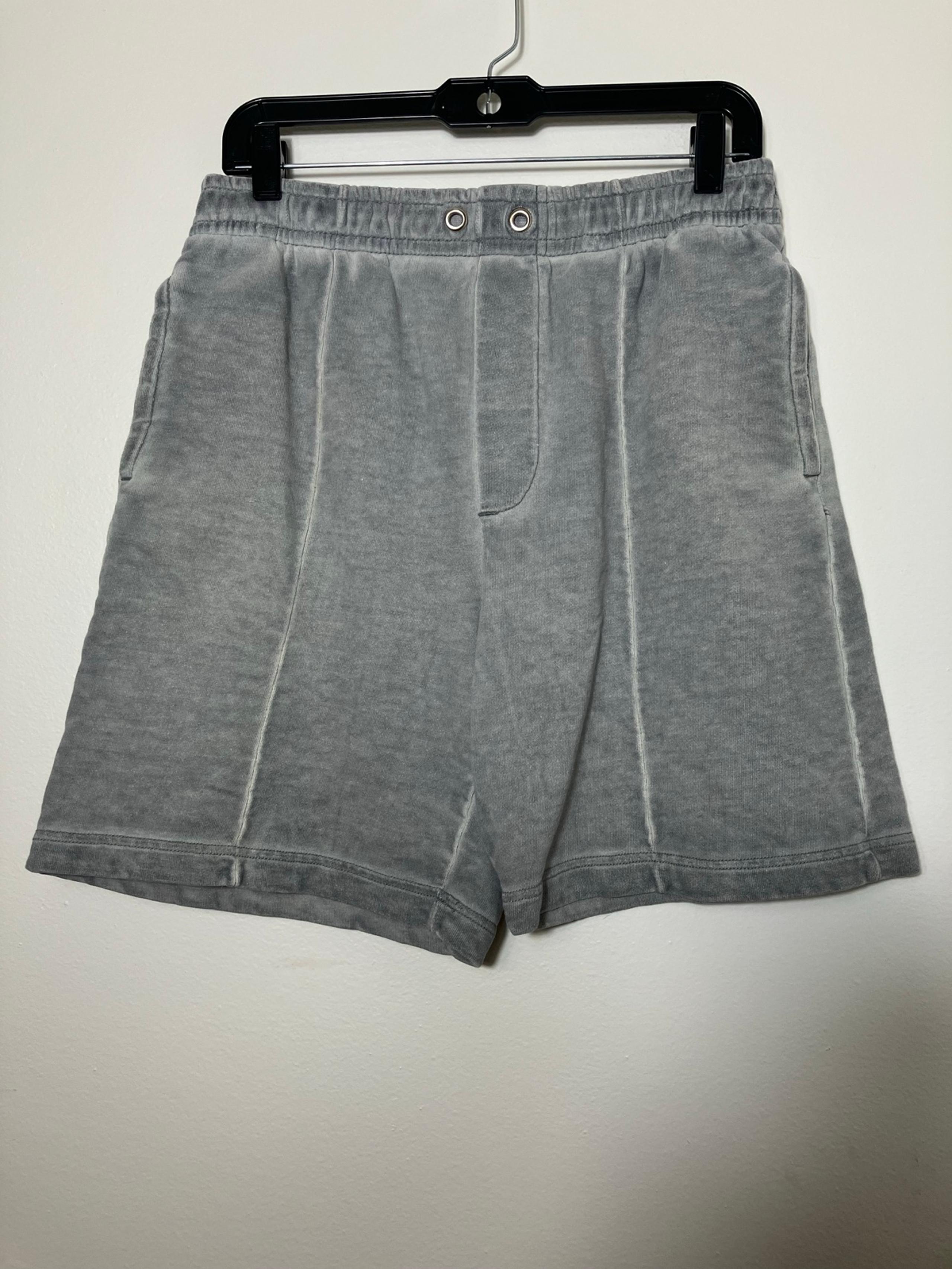 urban outfitters Boy Shorts Women’s Sz M Pull On Gray Fleece Pockets 8” Inseam