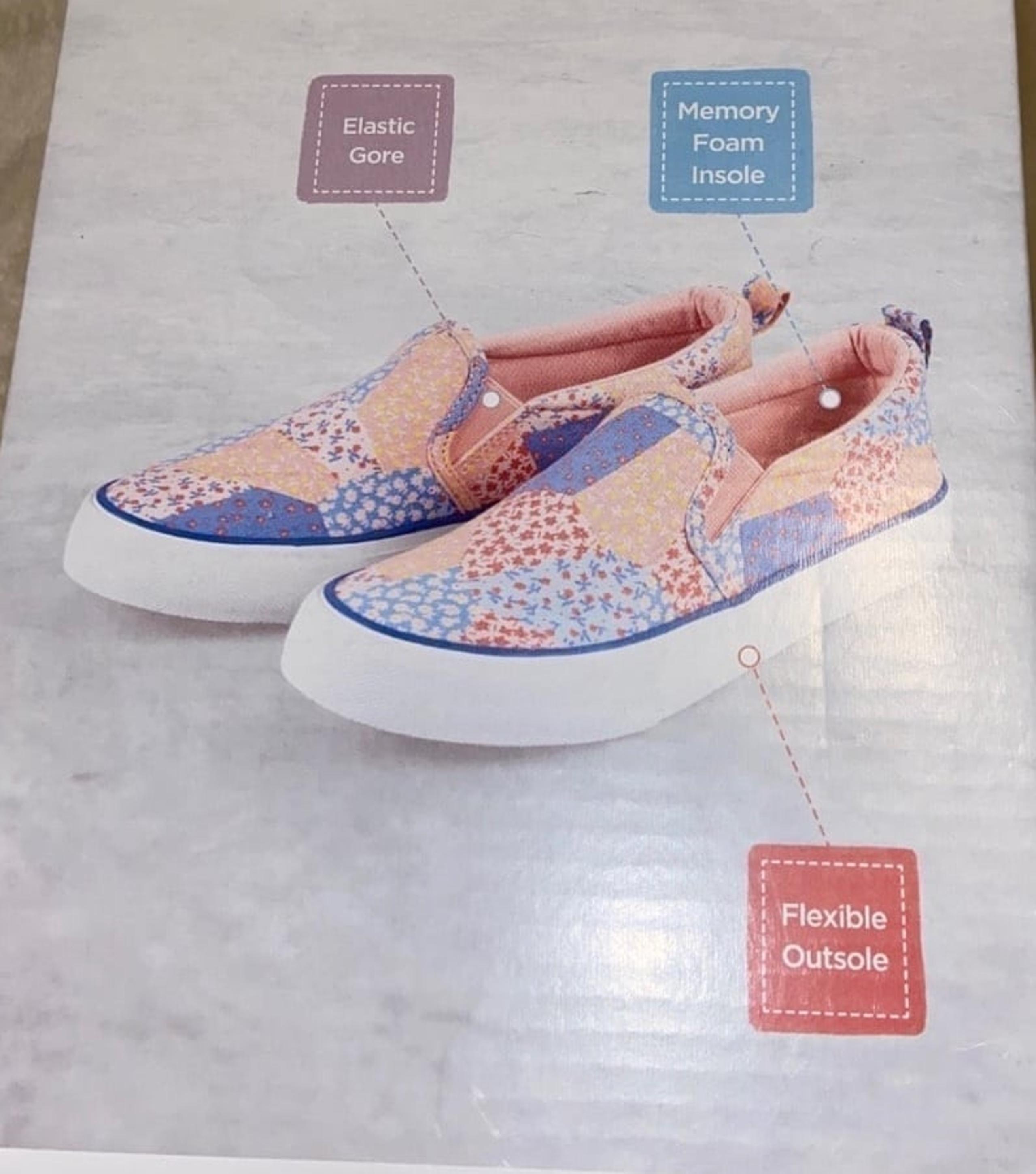 NIB L&D girl’s size 3 memory foam canvas slip on sneaker shoes