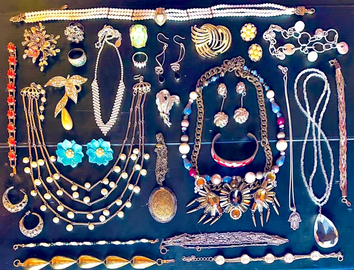 Vintage to Modern Estate Jewelry Lot