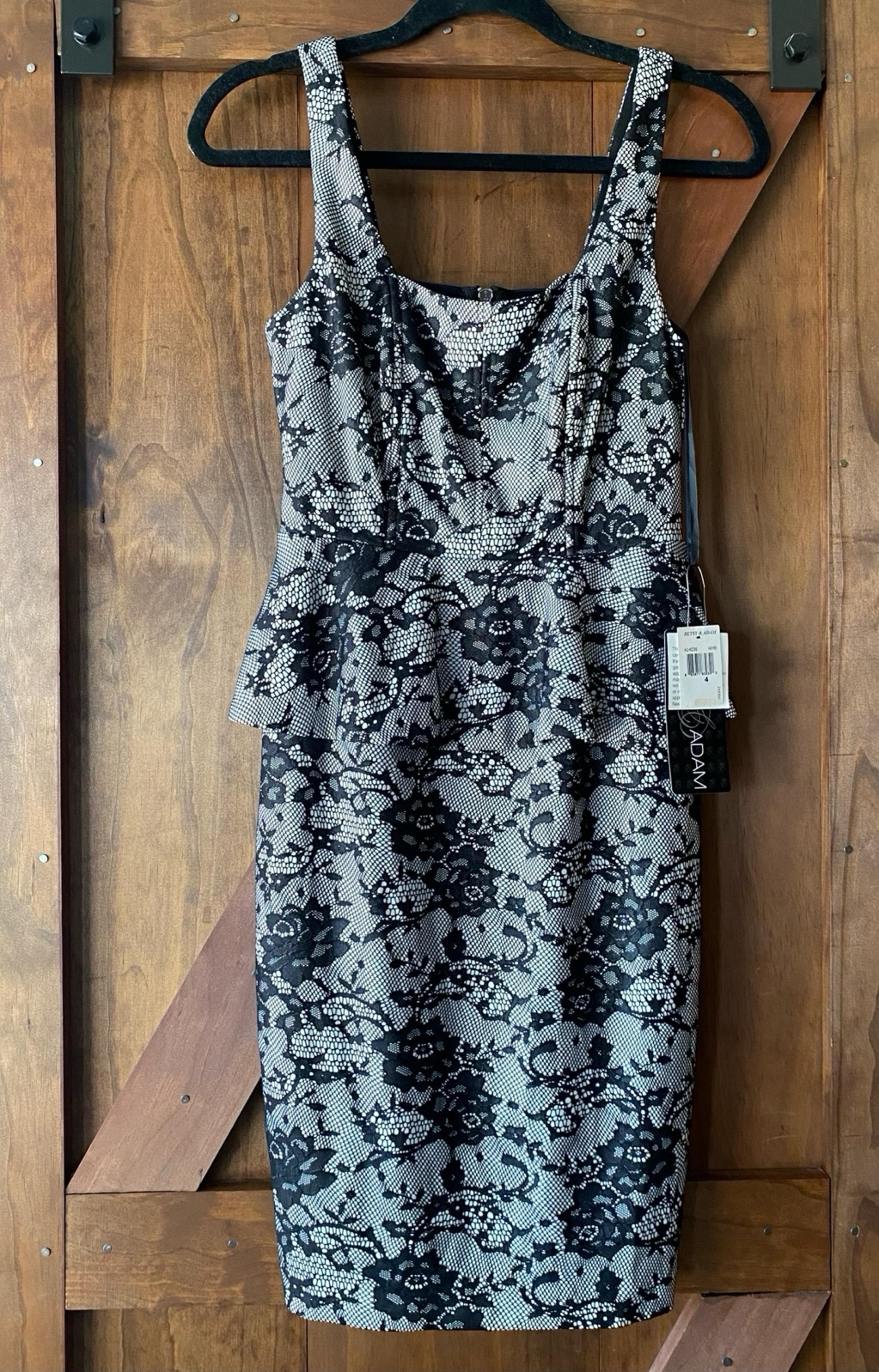 Betsy & Adam Black Lace Overlay Sleeveless Peplum Cocktail Formal Dress Size 4