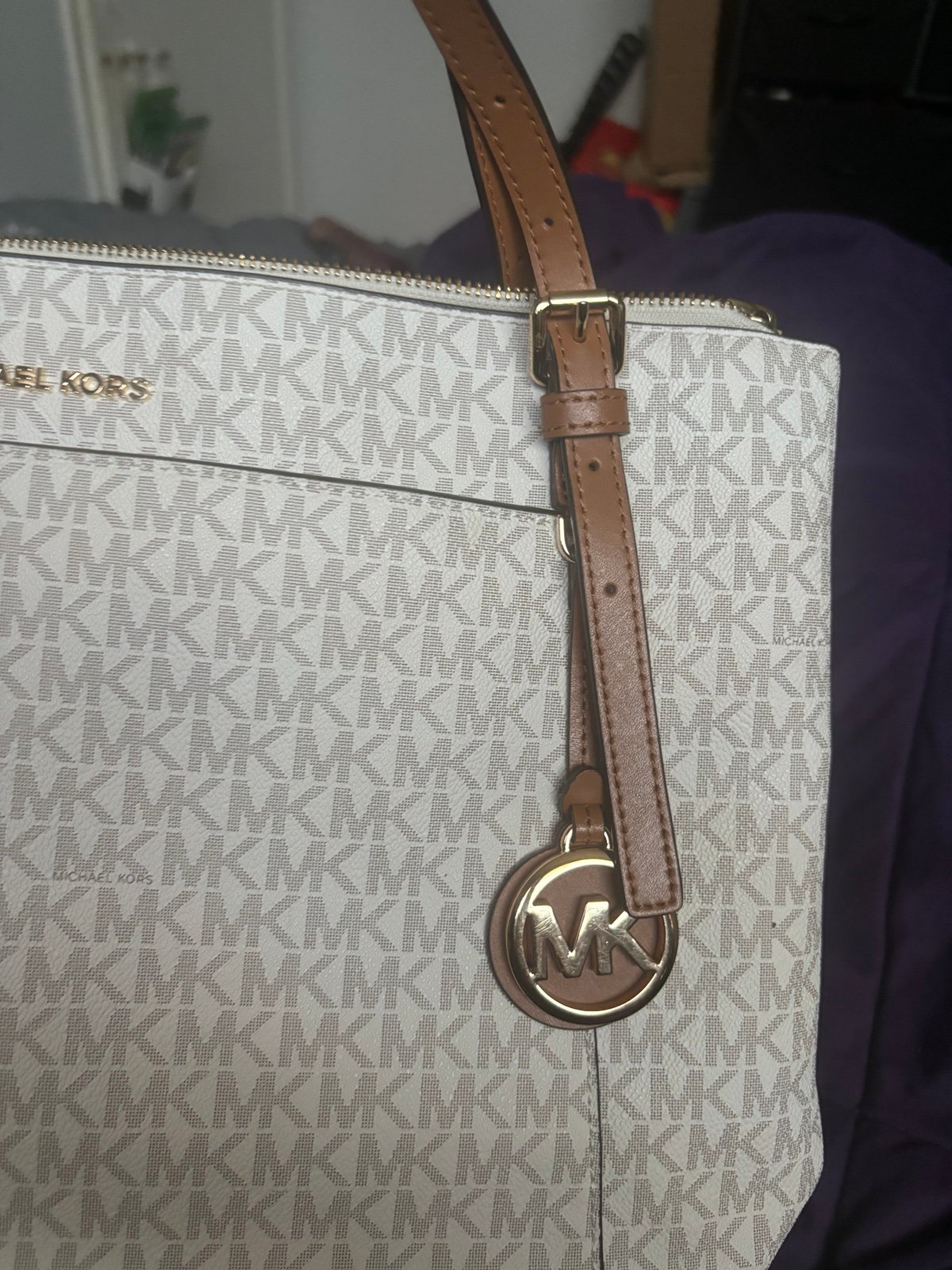 michael kors voyager vanilla