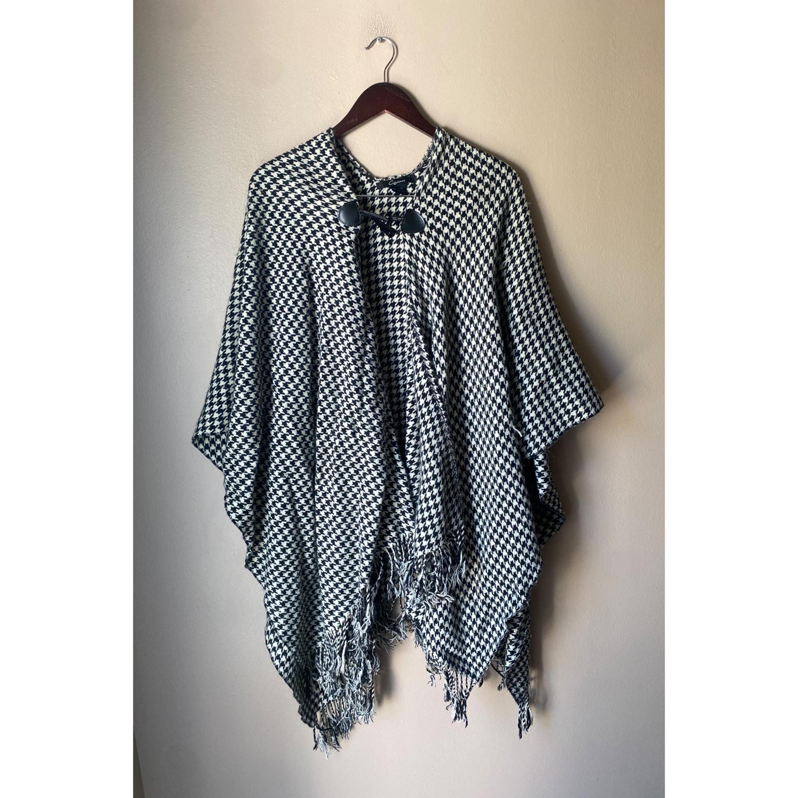 Houndstooth Cape One Size