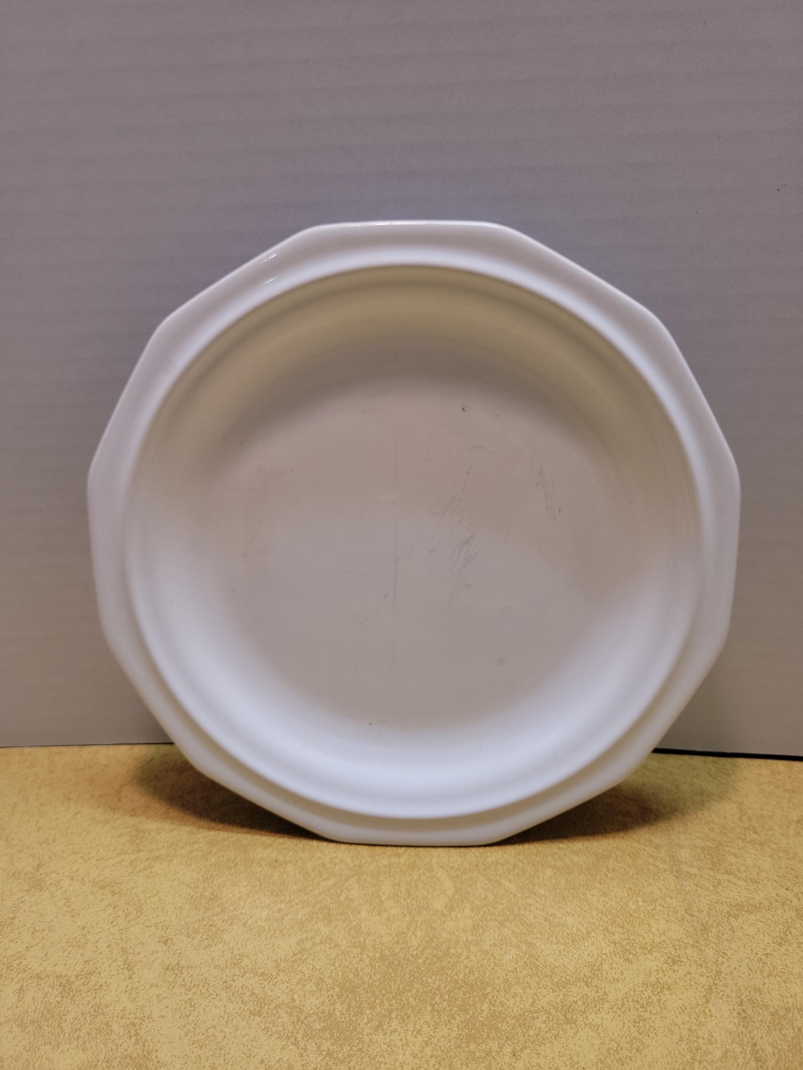 Pfaltzgraff Hetitage white 8" luncheon plate.  SHLF GG