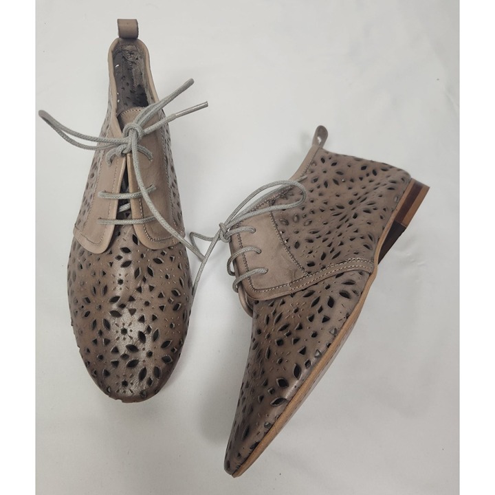 SIXTYSEVEN Women's Sz. 38 Kelly Perforated Laser Cut Leather Taupe Booties