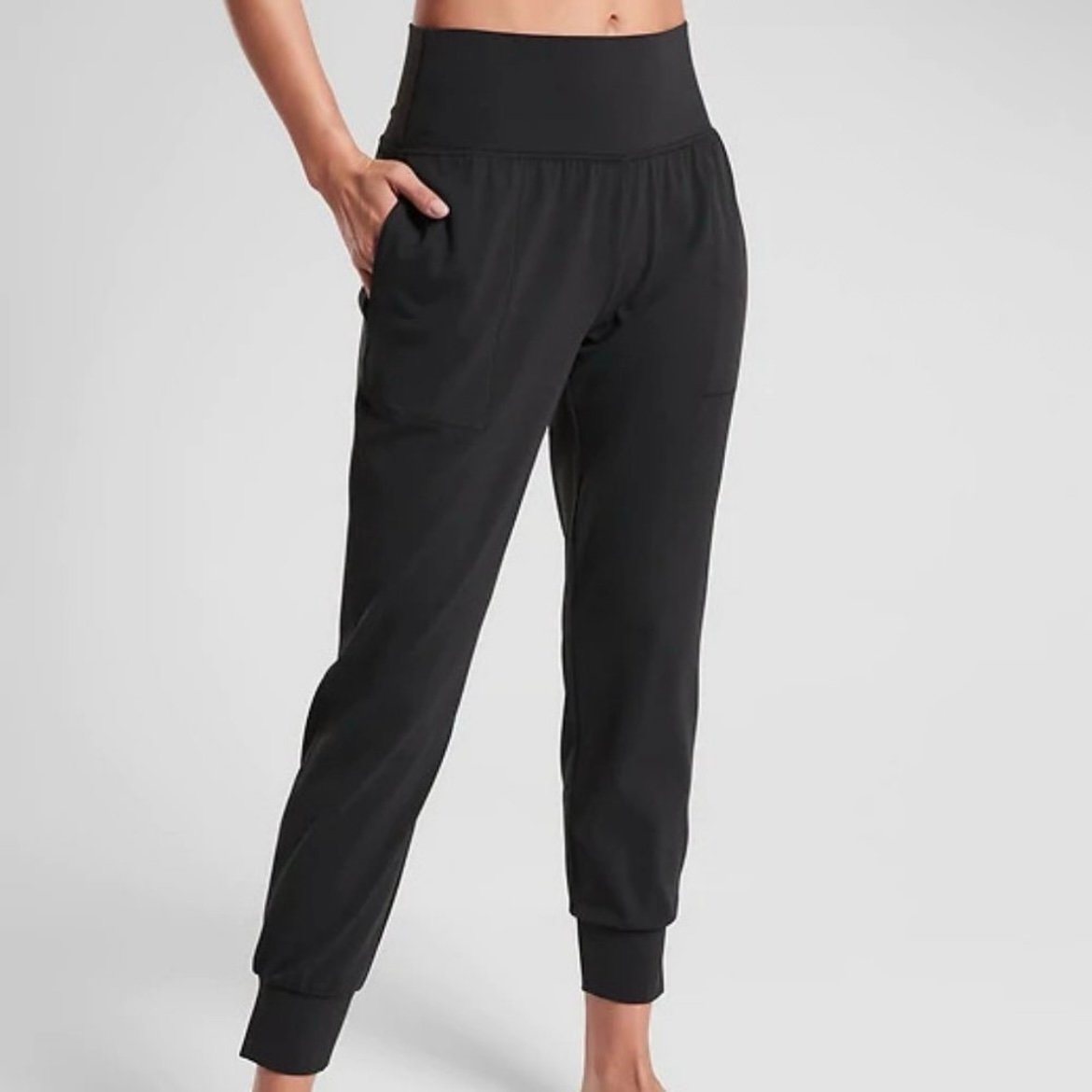 Athleta Salutation Jogger In Powervita Black