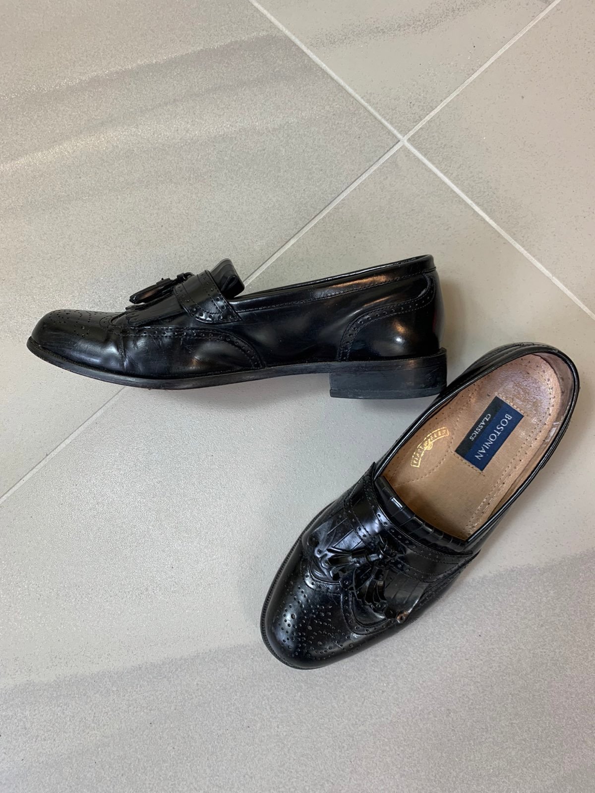 Bostonian Classics Tassel Wingtip Loafer