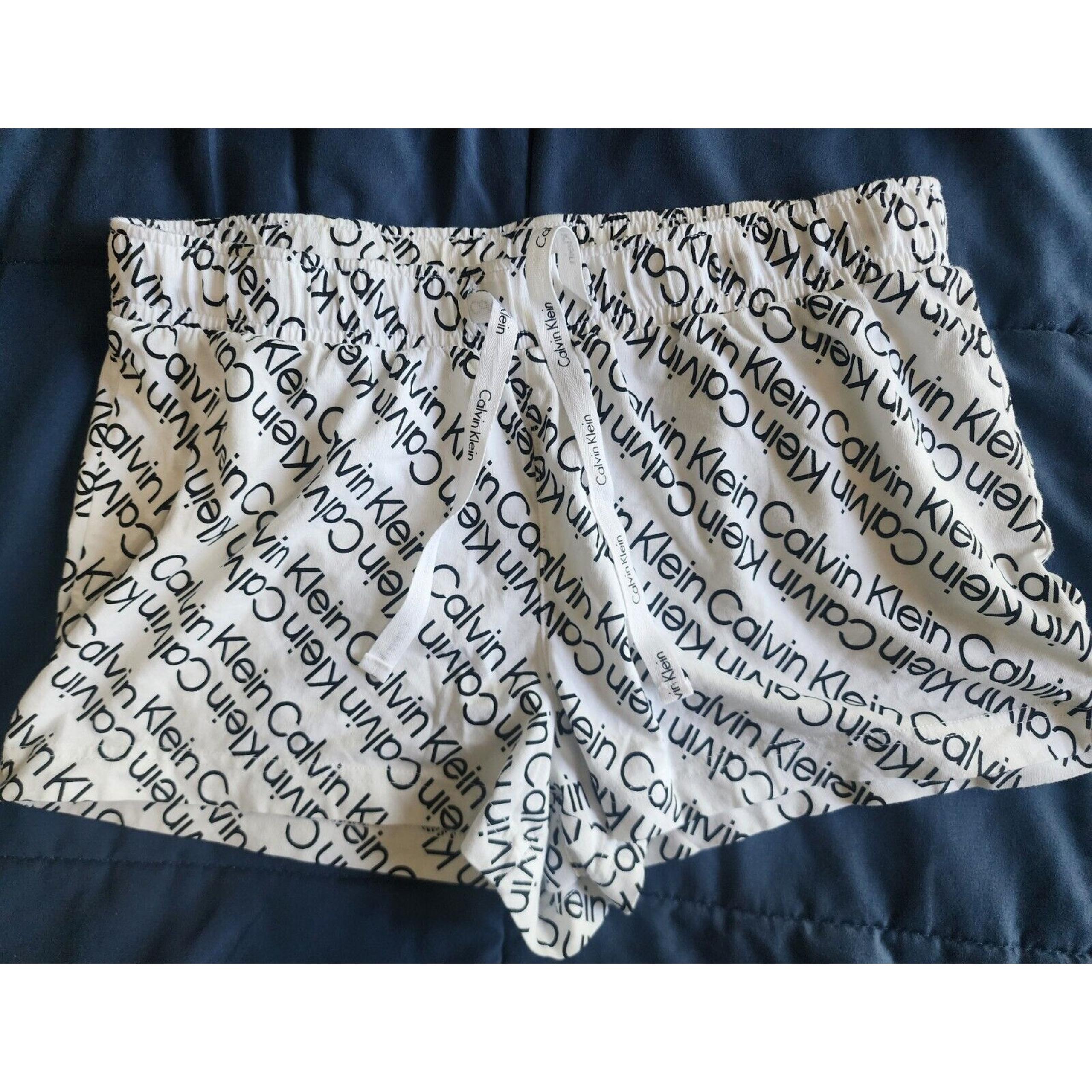 Calvin Klein Women Sleepwear White&Black Logo Spell Out Pull On Shorts SizeSMALL