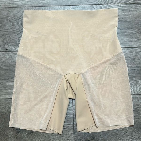 NWOT HoneyLove The SuperPower Short High Waist Mid Thigh Nude Shapewear Size 1X