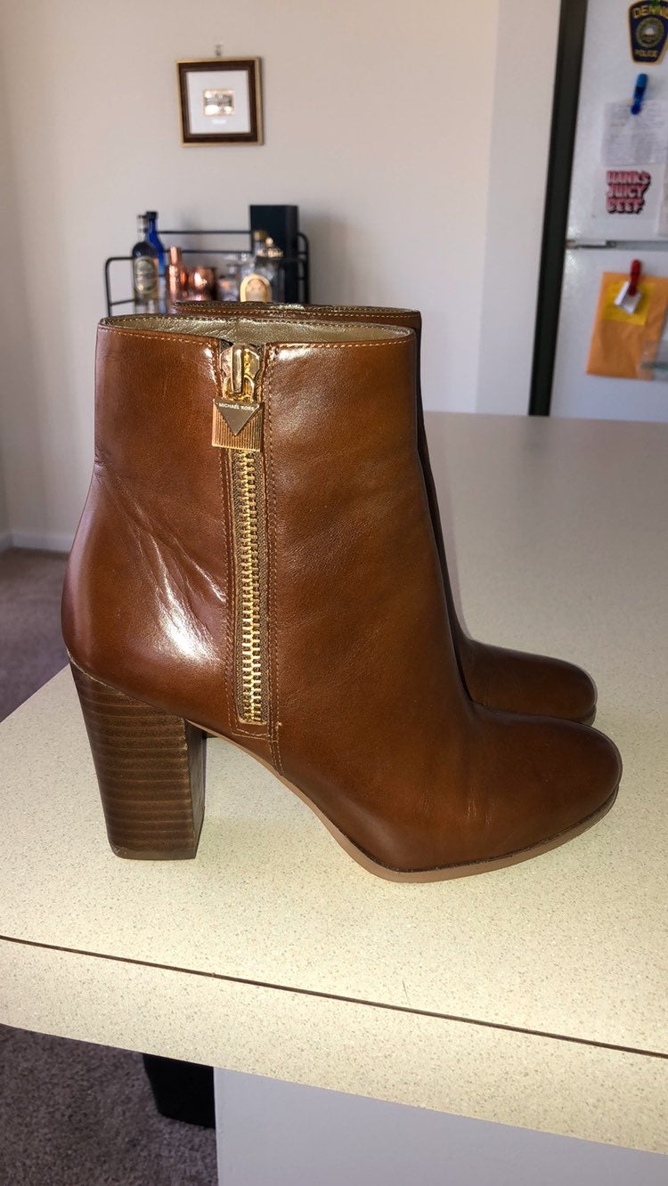 MK heels