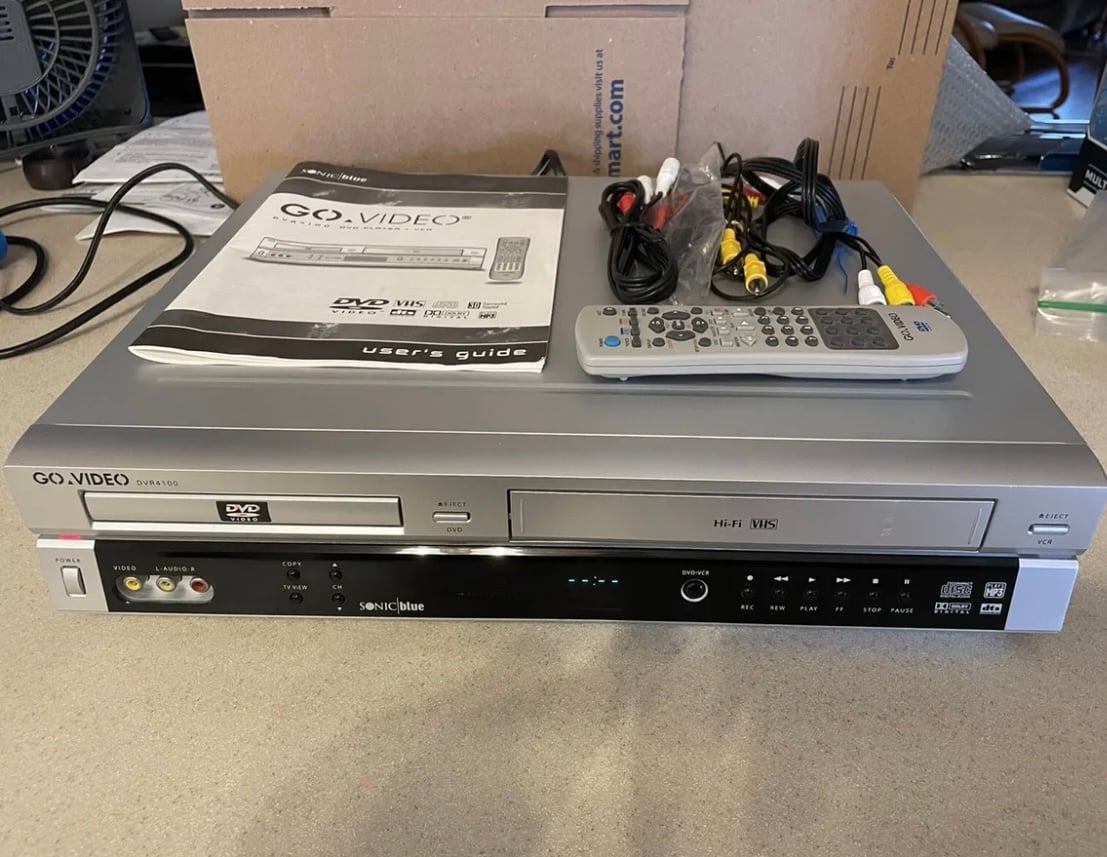 Go Video DVR4100 Sonic Blue DVD Player VCR VHS Player Recorder Combo - Tested