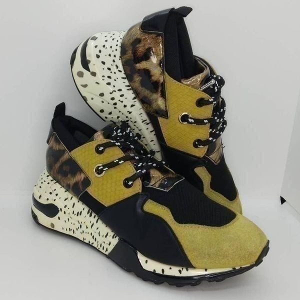 Steve Madden Women's Pre-owned Designer Leopard Print Sneakers - sz. 7 1/2M