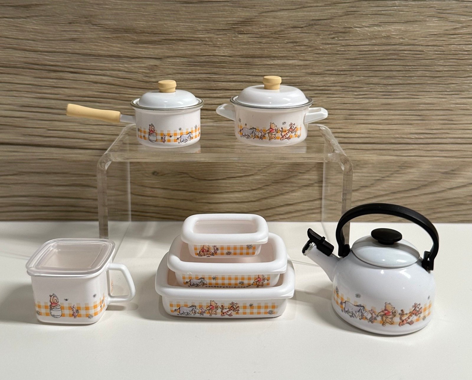 1/6 Dollhouse miniature Winnie the Pooh kitchen cooking tea pot food container