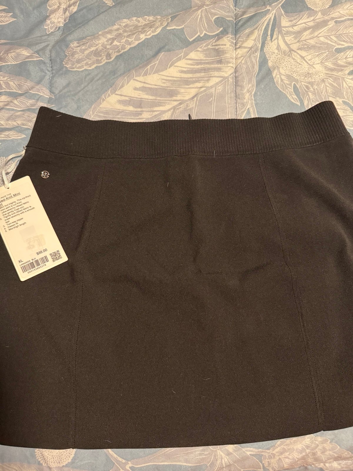Lululemon Ribbed Knit Mini Skirt Size XL