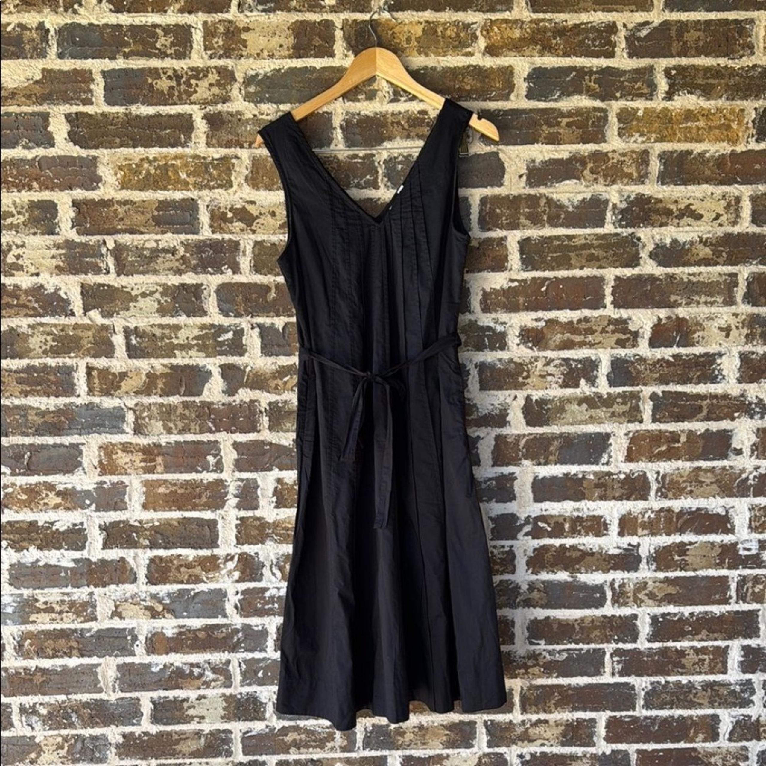 NWT Gap Pintuck Swing Dress in True Black S Tall