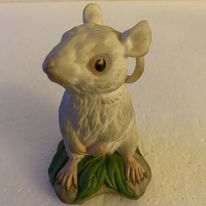 DEER MOUSE Edward Marshall Boehm Porcelain Figurine Sculpture 400-89 USA