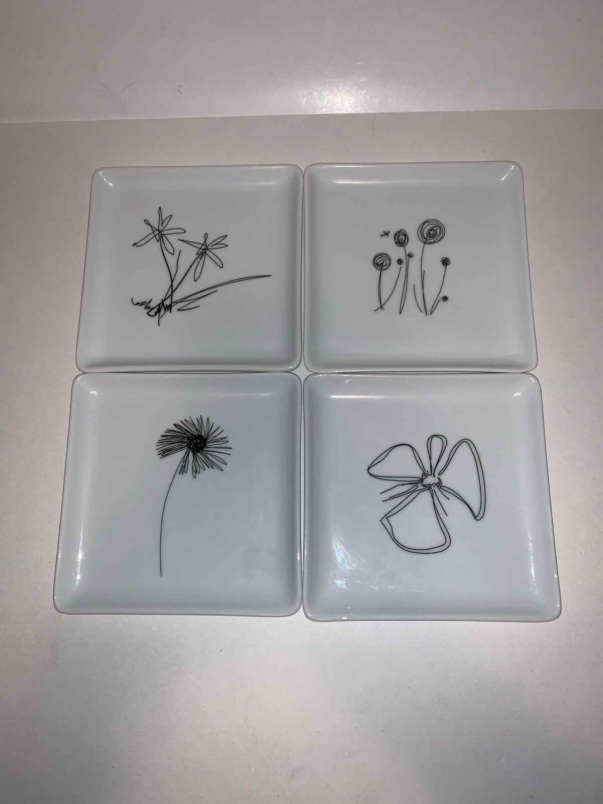 New Set of Four Omniware Square Dessert Appetizer Floral Plates