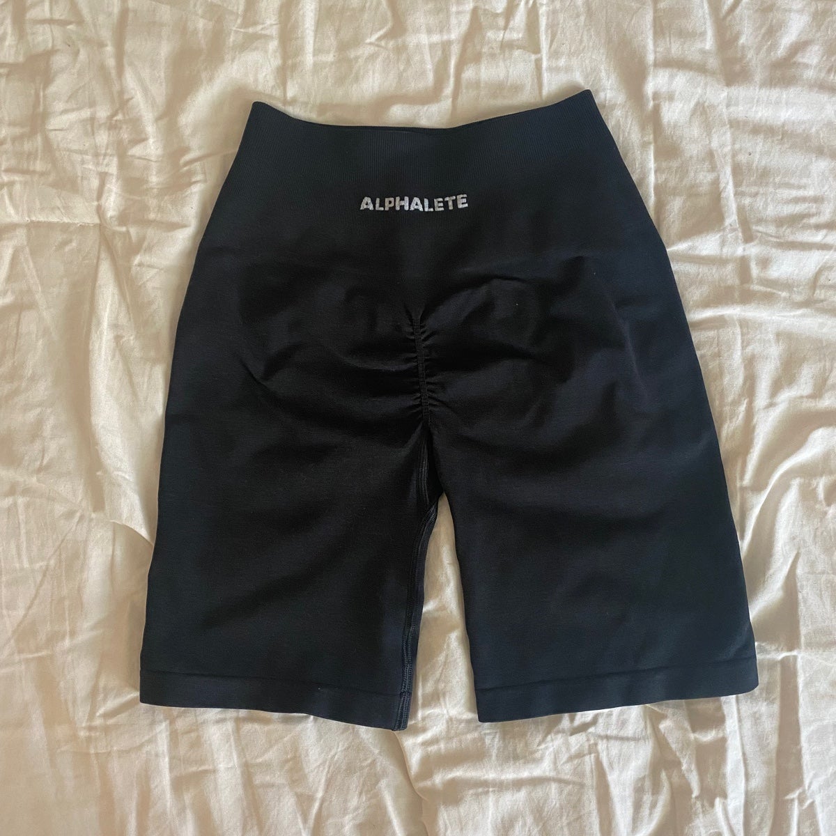 Alphalete amplify biker shorts size small