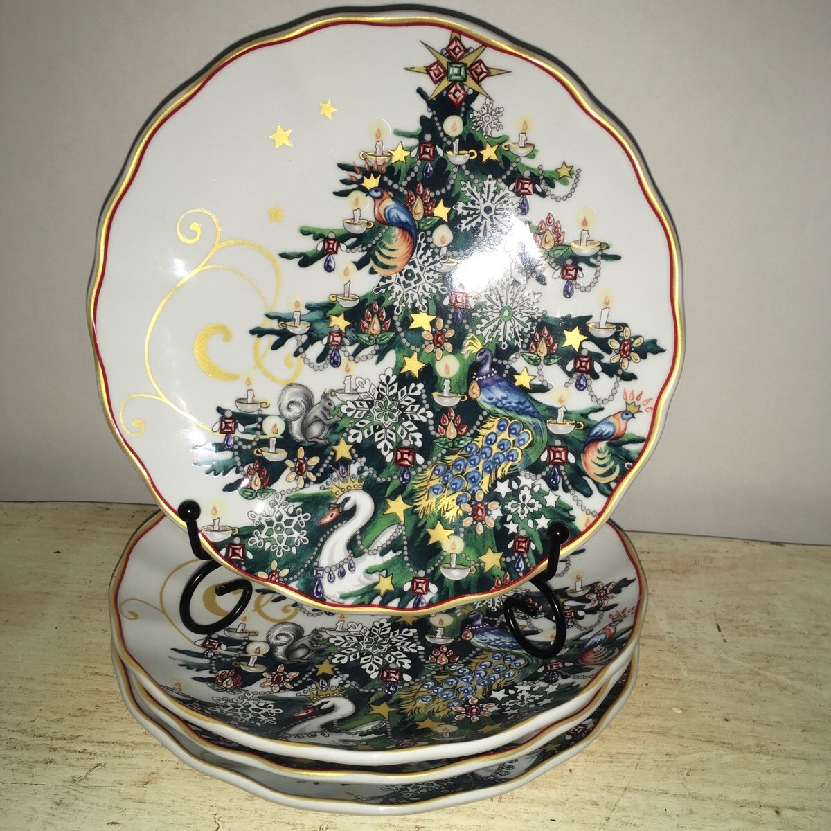 Williams Sonoma 2012 Christmas Tree Set of 4 8 1/4” Salad Plates