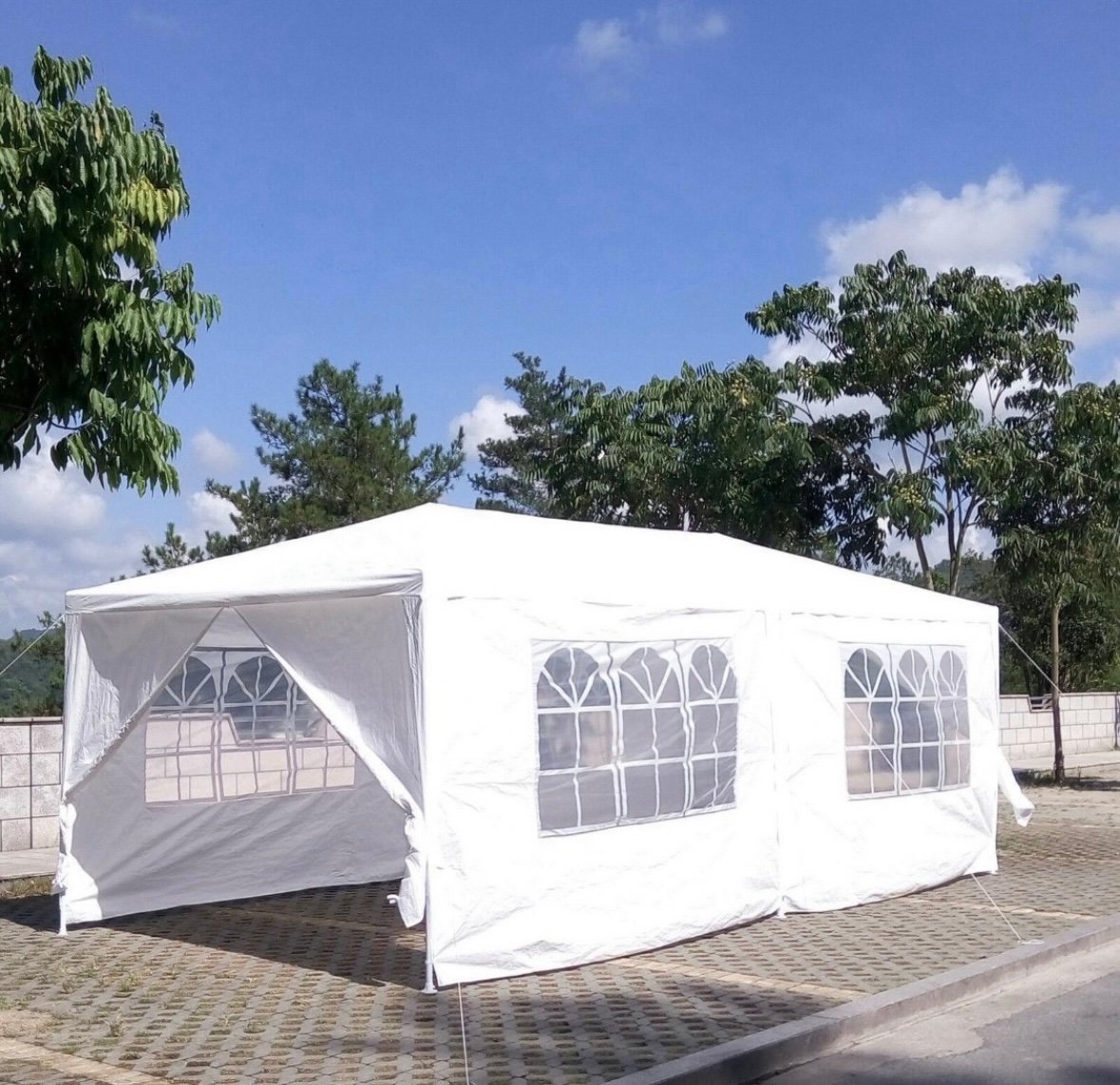 Tent 10x20 new in box