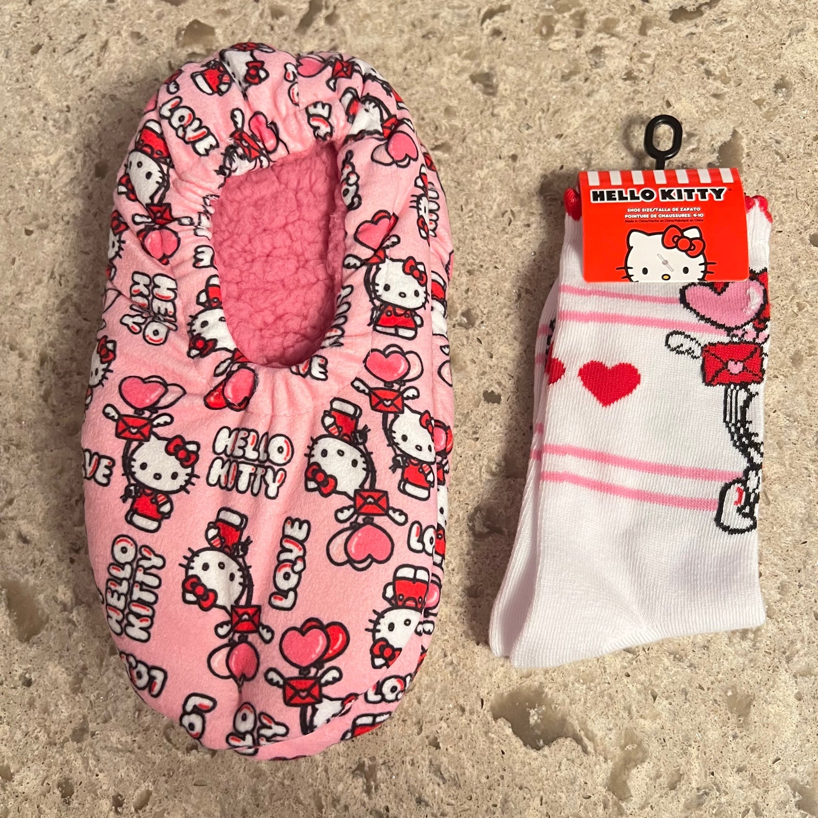 Hello Kitty Valentine’s Day Slipper Socks Bundle