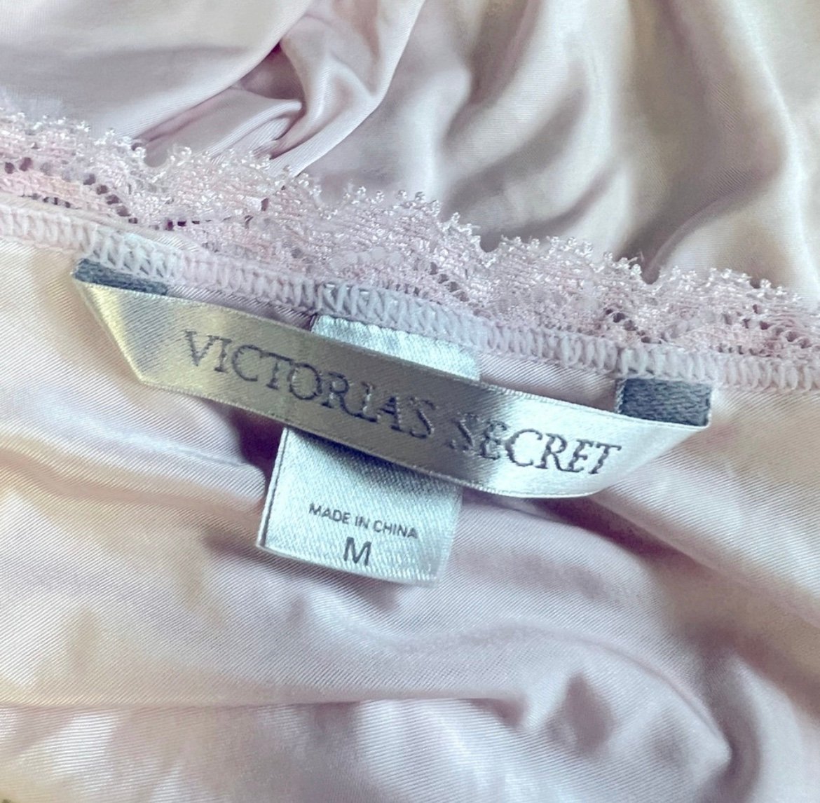 Victoria’s Secret SUPER soft comfortable slip