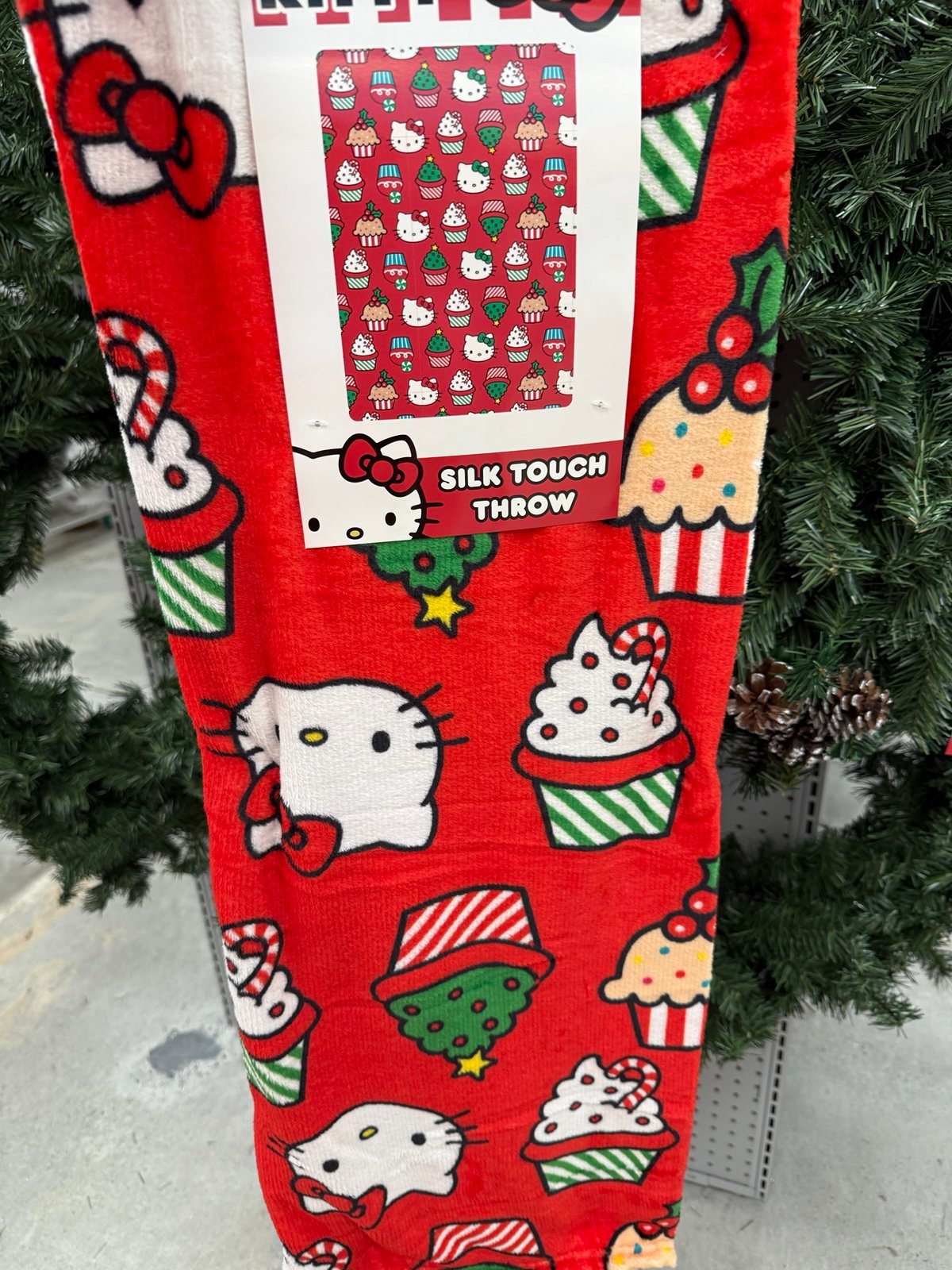New! Hello Kitty Christmas cupcakes throw blanket