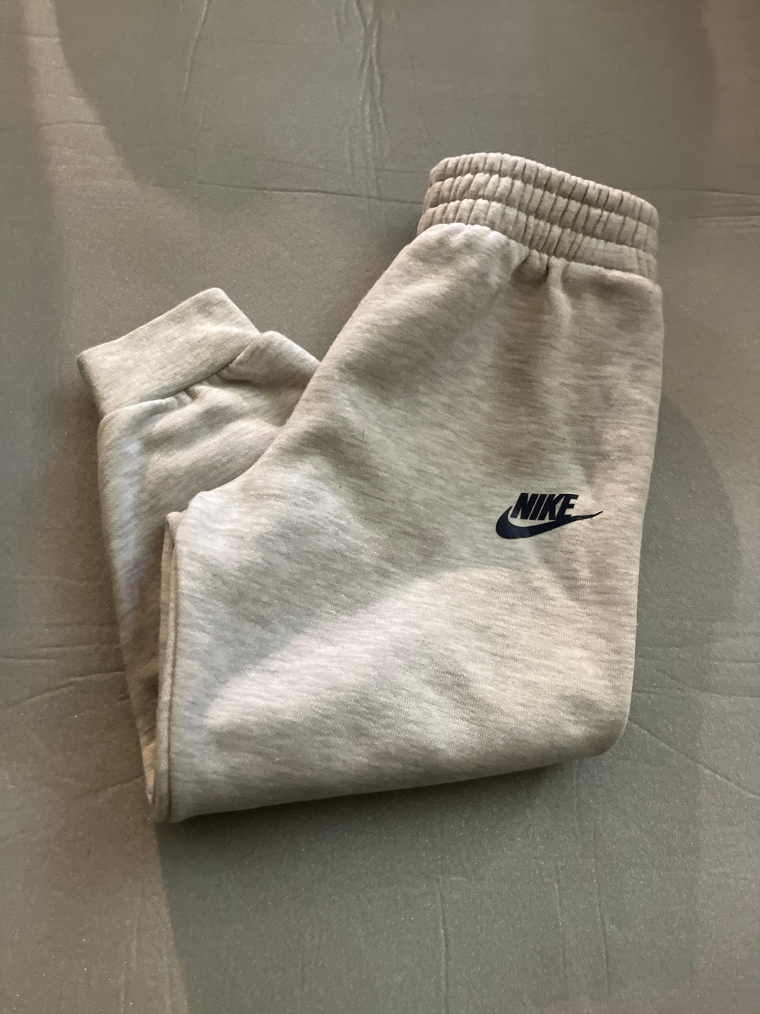 Nike sweatpants 4T