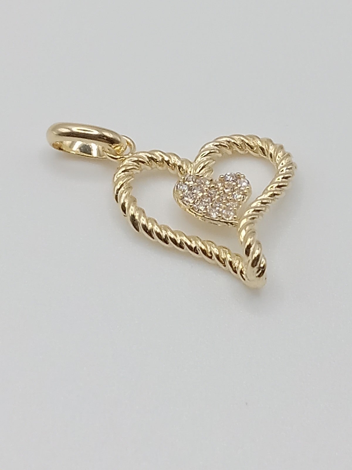 14k yellow gold heart Pendant.