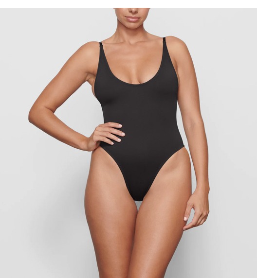 NWT SKIMS SCOOP NECK ONE PIECE