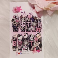 Press on nails