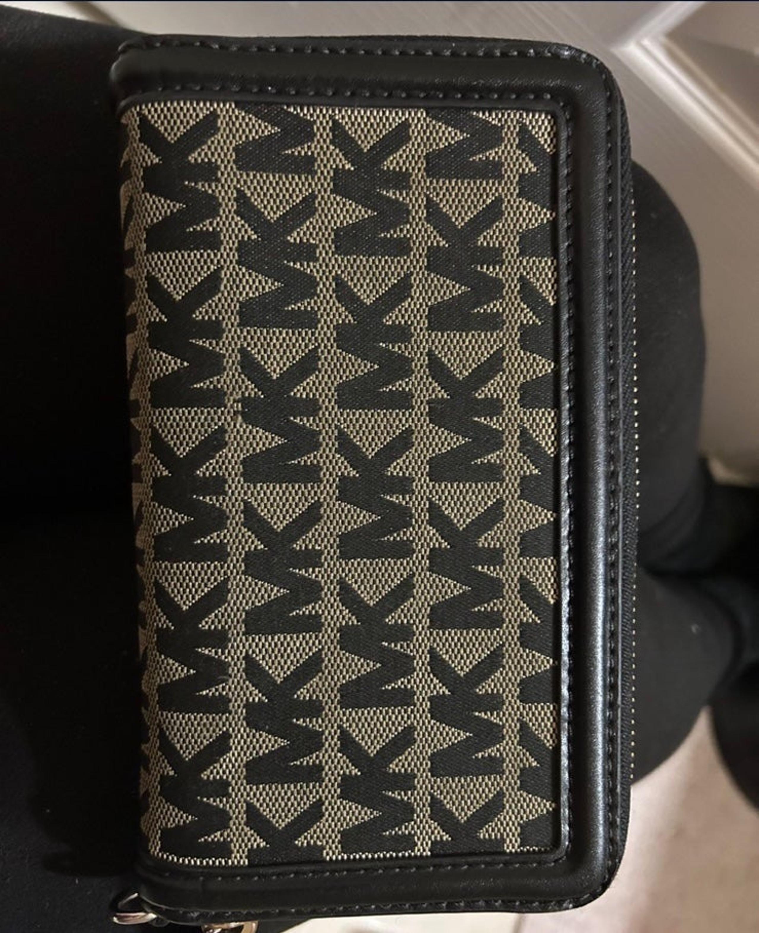michael kors wallet