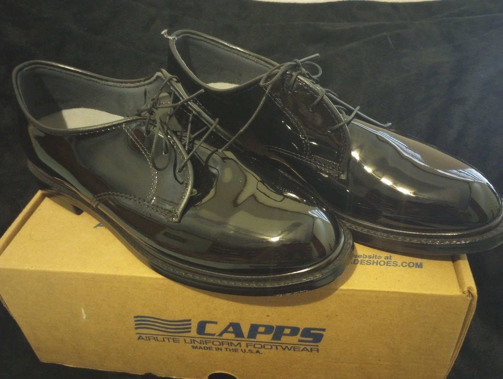 CAPPS Airlite Oxford Women's Dress Shoes
