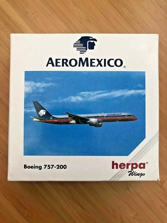 1:500 Herpa Wings Aeromexico Boeing 757-200, late 1990s livery