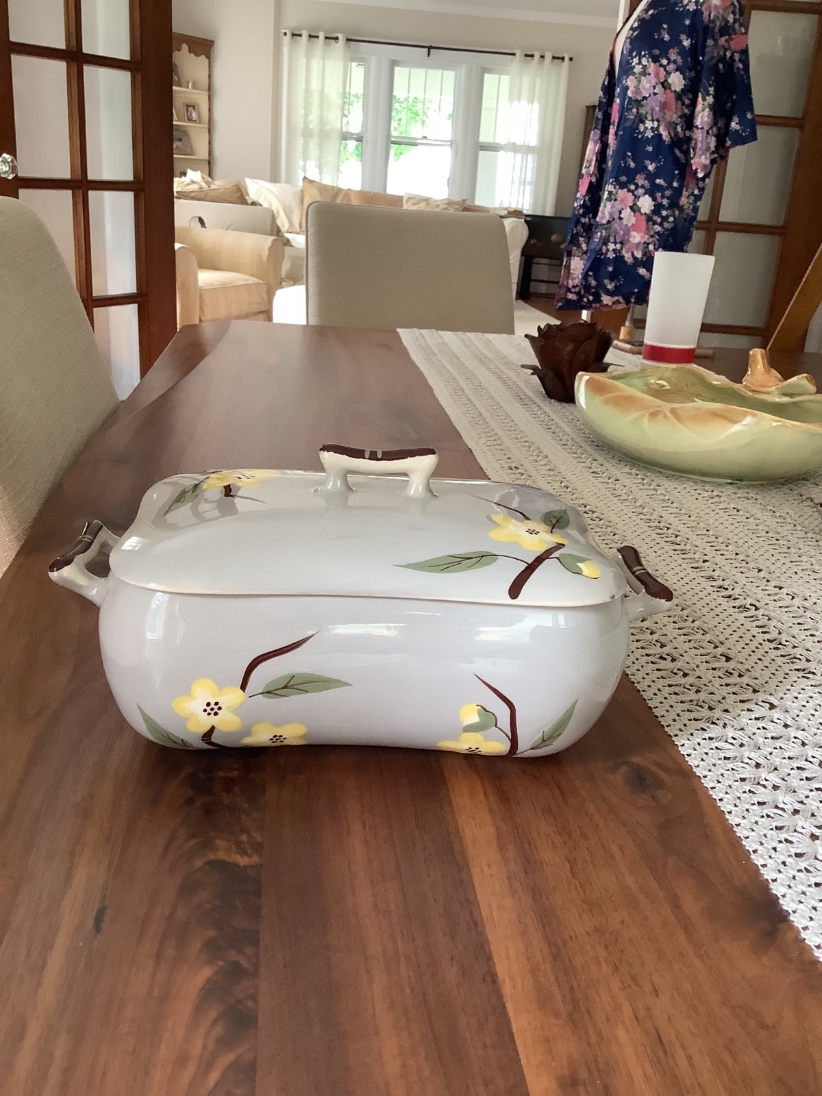 Vintage Weil Ware California pottery gorgeous covered casserole dish