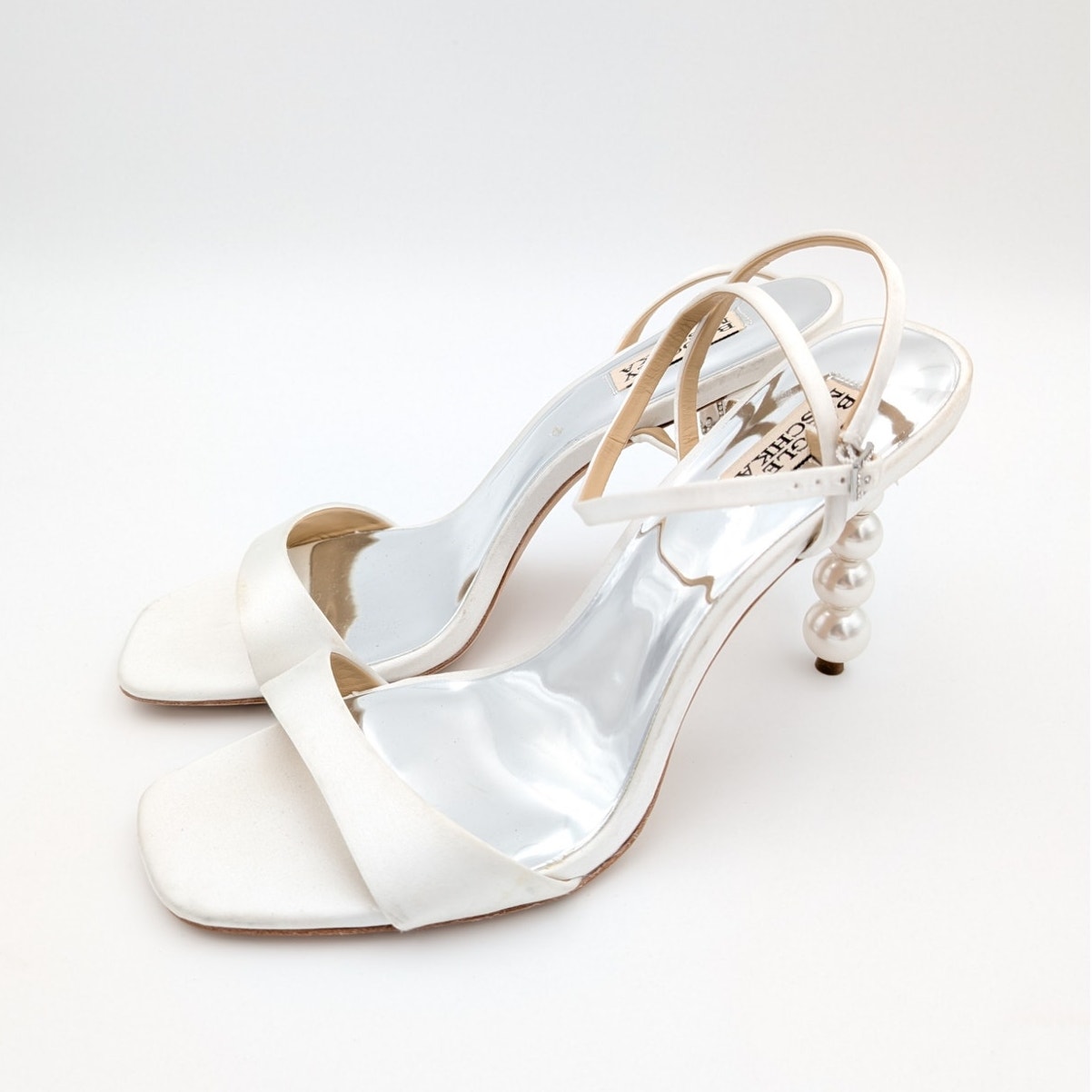Badgley Mischka Ivette Pearl Heel Evening Sandals Women's White Size 11M EU42