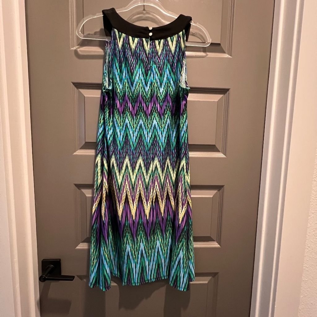 Studio Works Size M Sleeveless MultiColor Print Dress Like New, No sign of wear