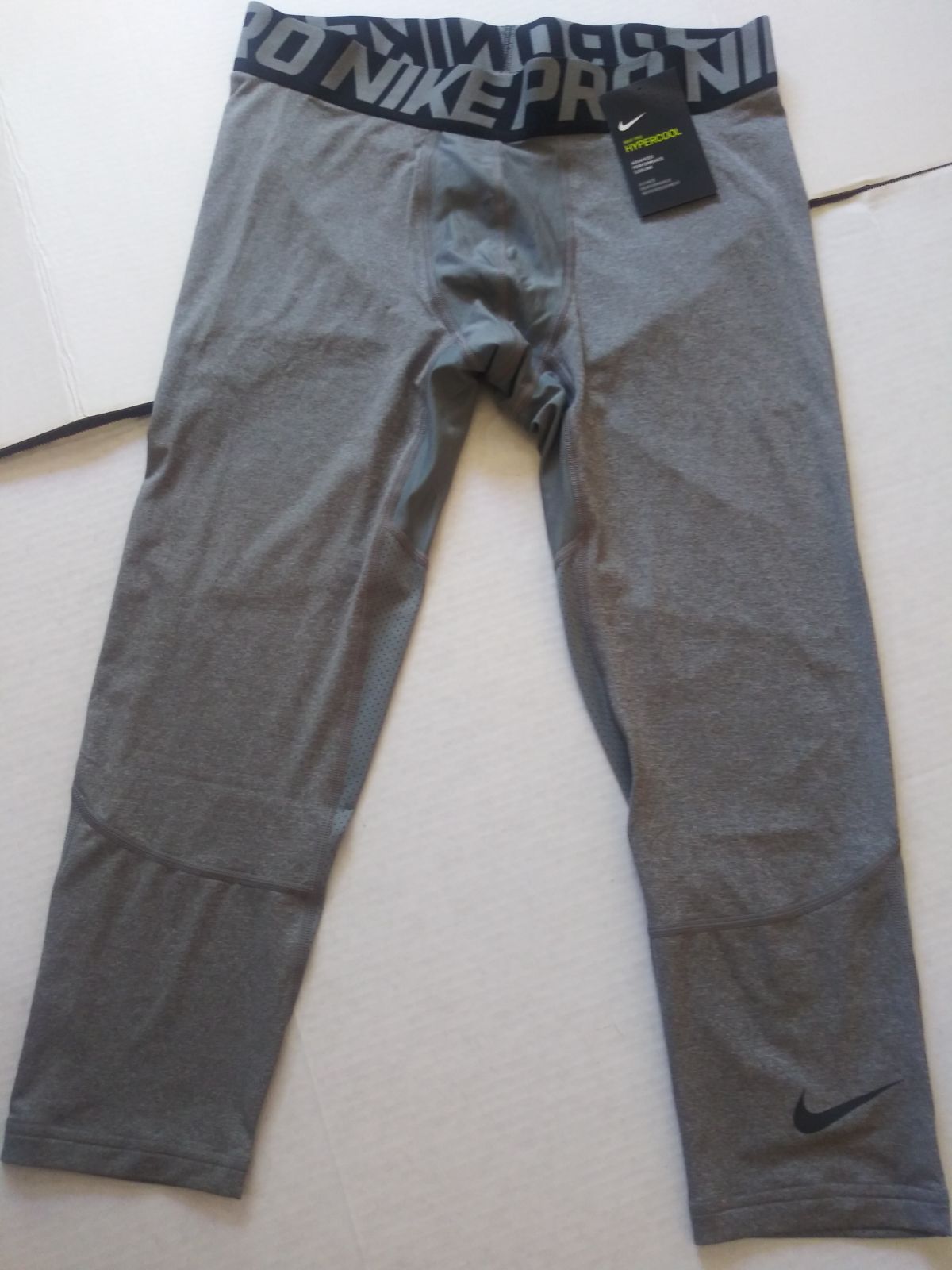 Nike Pro Three Quarter Mens Tights. 2XL