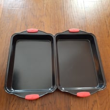GORGEOUS Pair of Non Stick 12 x18 Baking Trays.