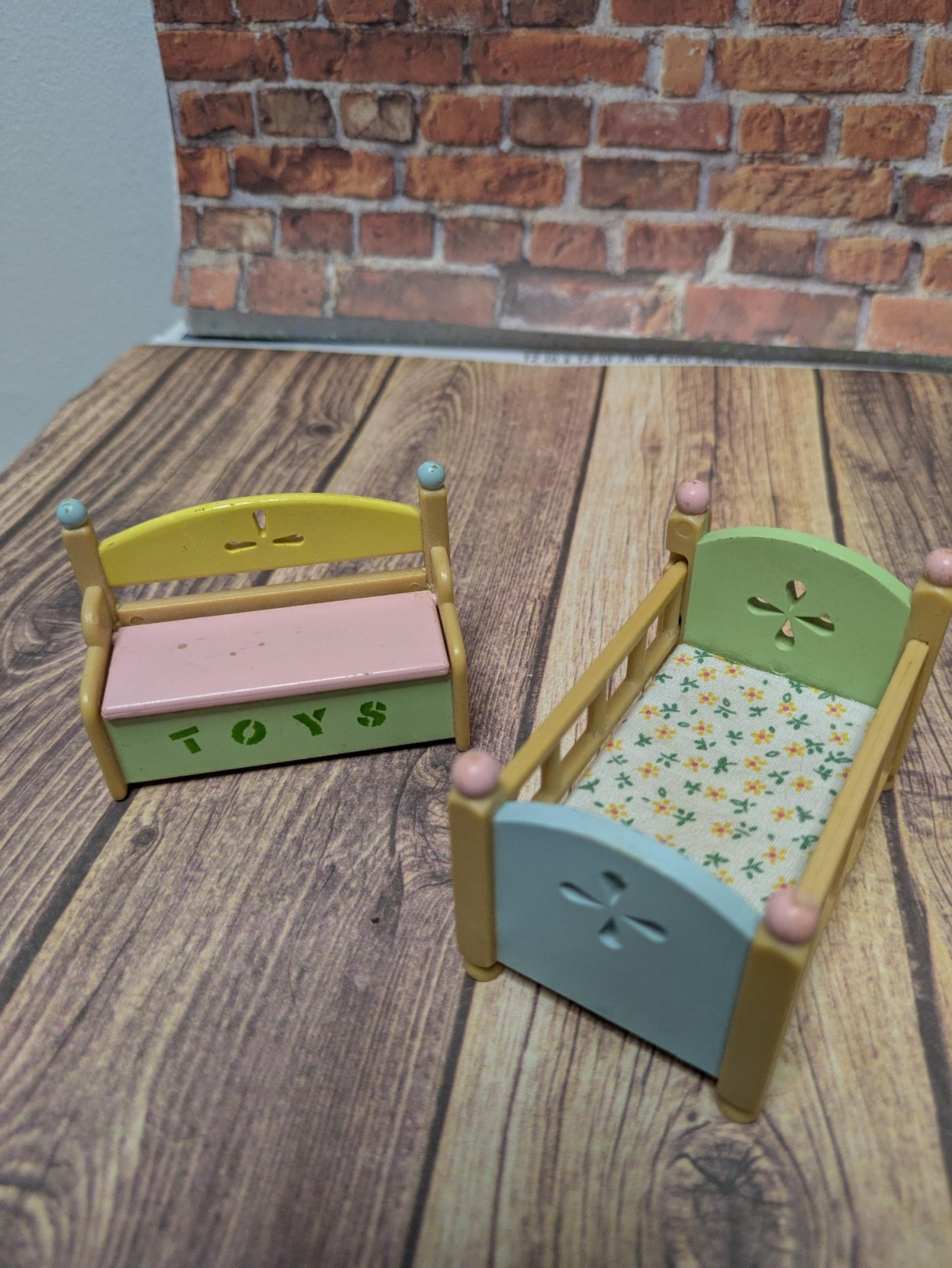 Sylvanian Families Nursery Furniture Crib and Toy Box
