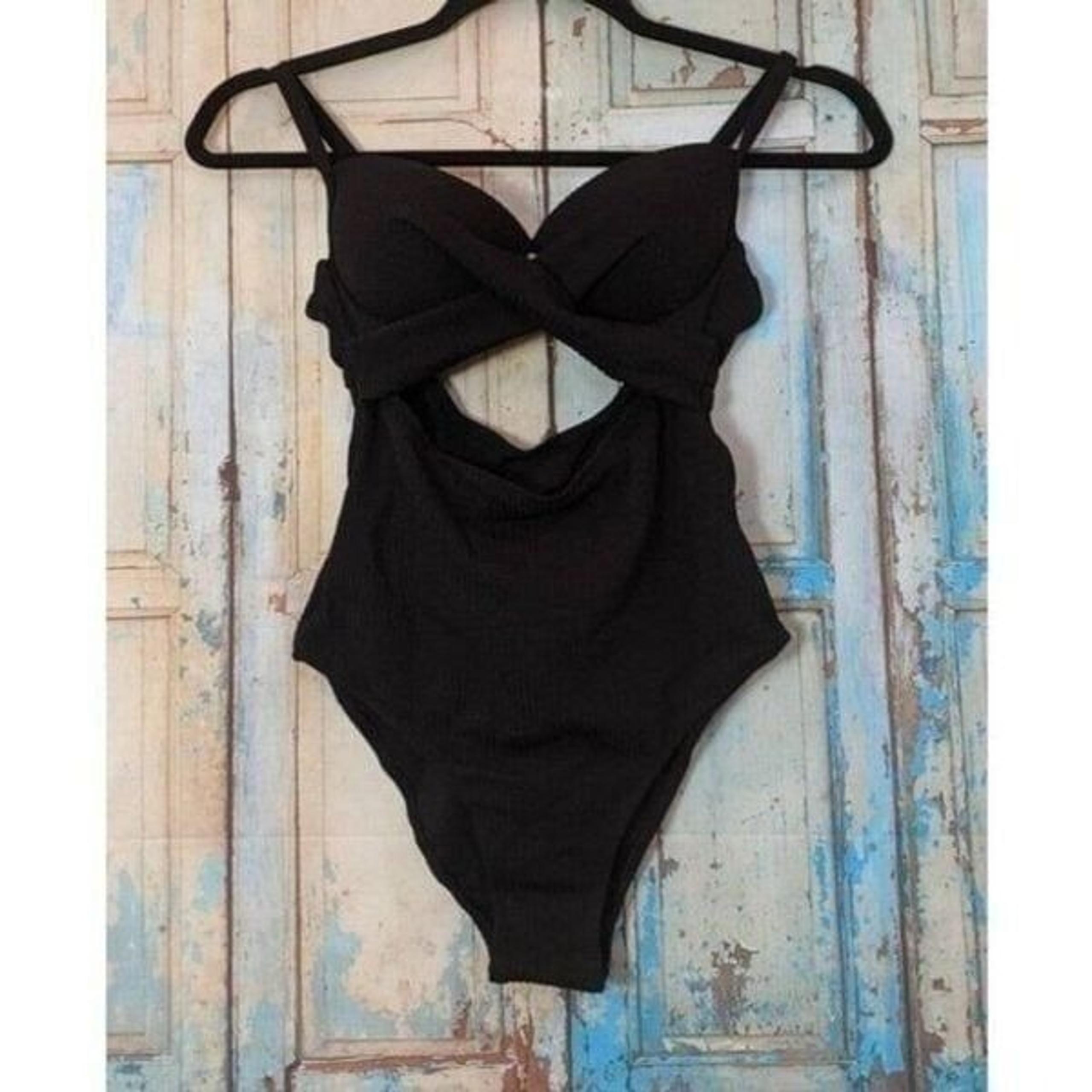Shein Womens Size XL Black Polyester Keyhole Front One Piece Swimsuit