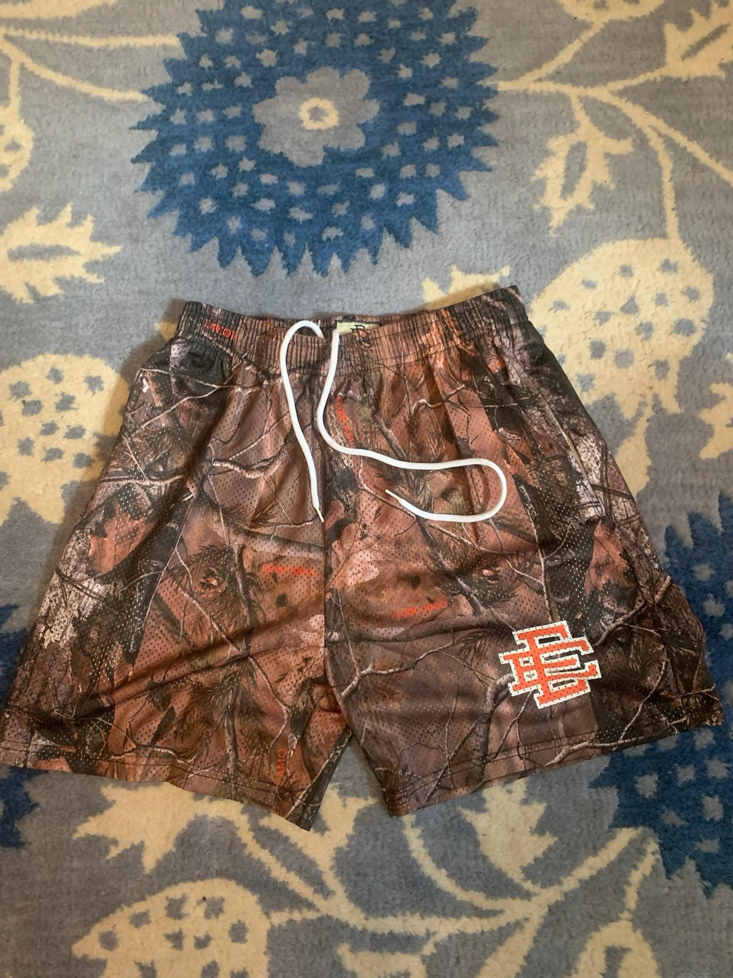 Eric Emanuel Shorts - men’s L but fits like M
