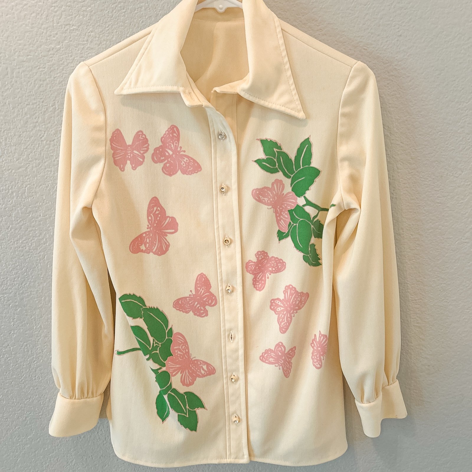 Vintage 70s Boho Butterfly Button Up Shirt Top Blouse Dagger Collar M/L