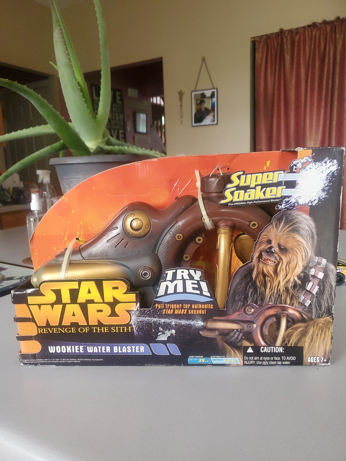 Rare 2005 Star Wars Wookie Chewbacca Blaster Water Gun Super Soaker Hasbro NEW